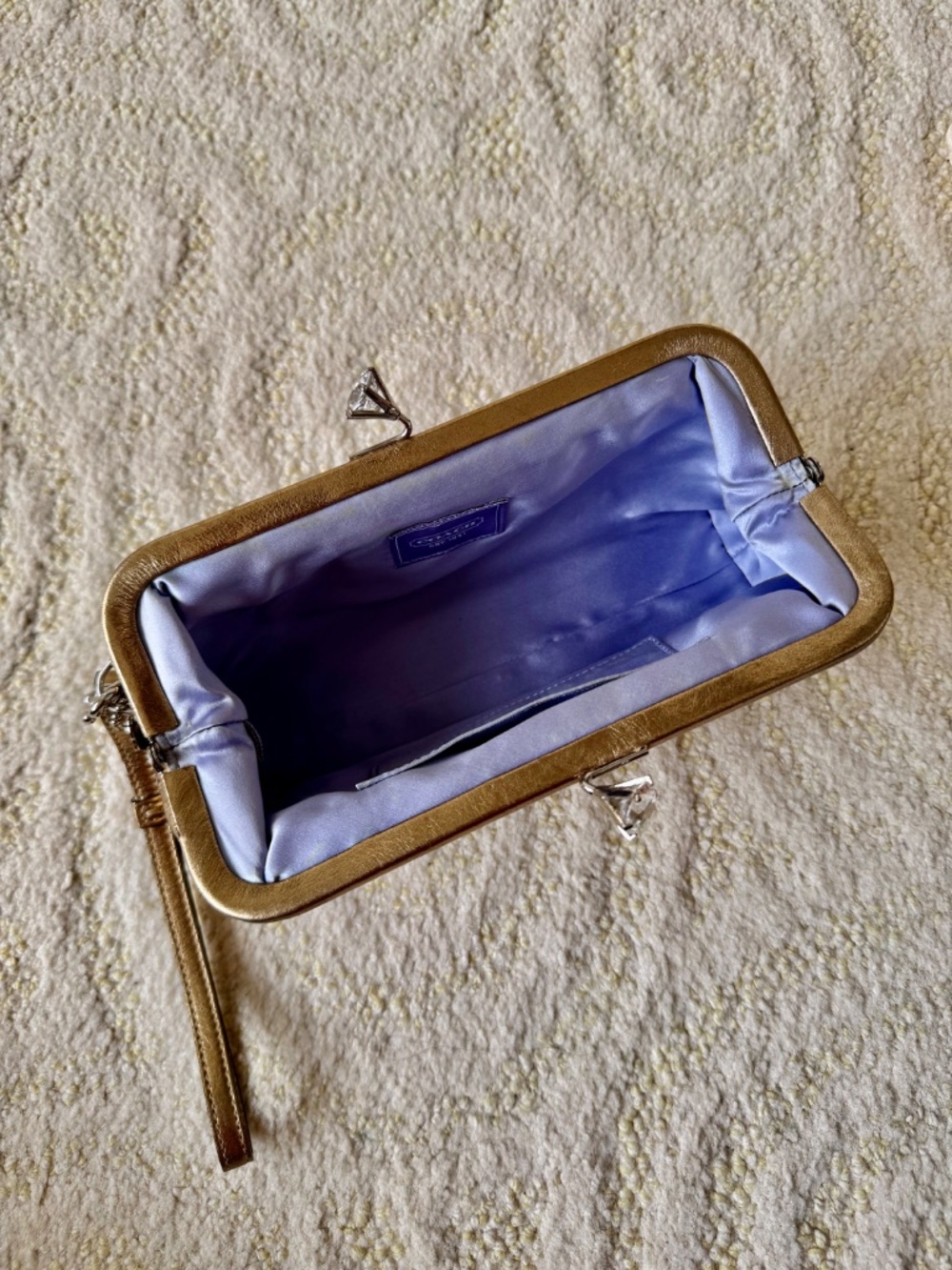 Coach Gold Metallic Kiss Lock Wristlet - Picture 6 of 11
